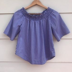Size Medium Top